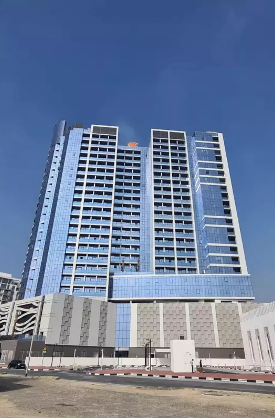 Image 5 of Blue Waves Tower by Tiger  Properties